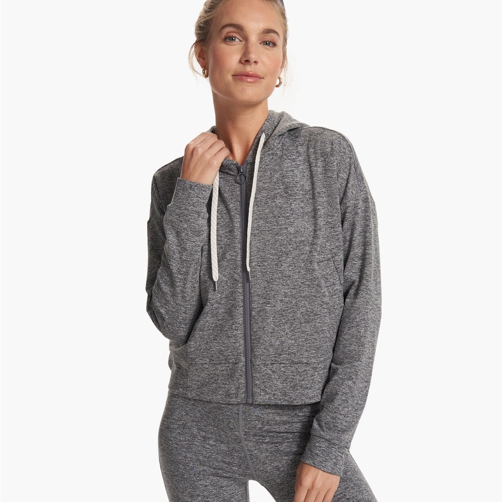 Vuori Women's Heather Gray Cropped Hoodie